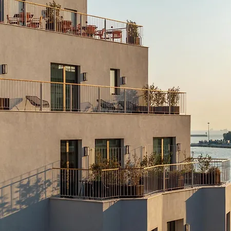 Hotel Mitsis N'u Port 4*